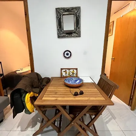 Bugo Luis Apartament Апартаменты Барселона